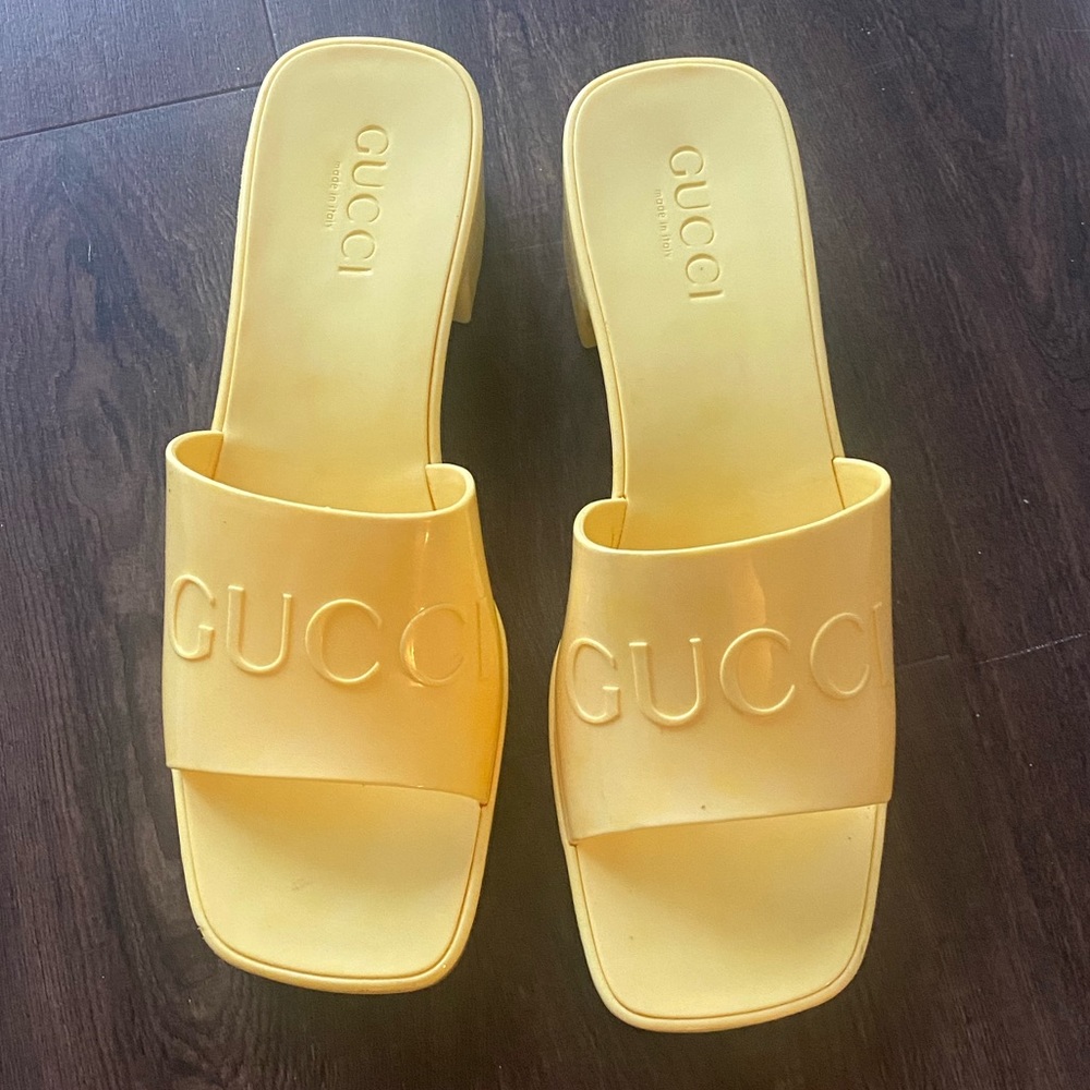 Gucci Yellow Rubber Slide